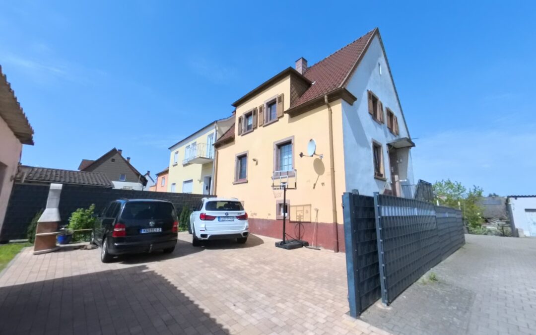 Quaint Single Family Home in Schönenberg-Kübelberg